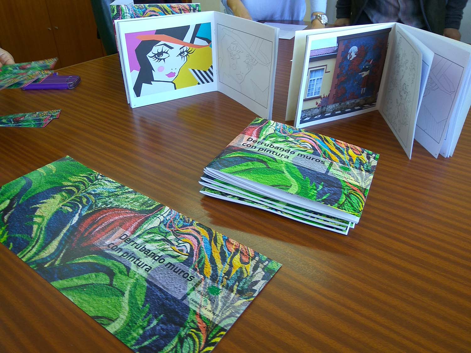 Caderno colores Derrubando muros Caderno colores Derrubando muros