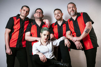 Pauliña e a súa banda Pauliña e a súa banda