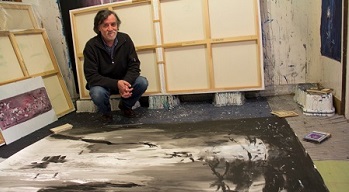 Xulio García Rivas en su estudio Xulio García Rivas en su estudio