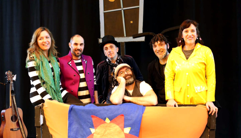 Magín Blanco (con chistera) y los músicos con los que toca en sus conciertos Magín Blanco (con chistera) y los músicos con los que toca en sus conciertos
